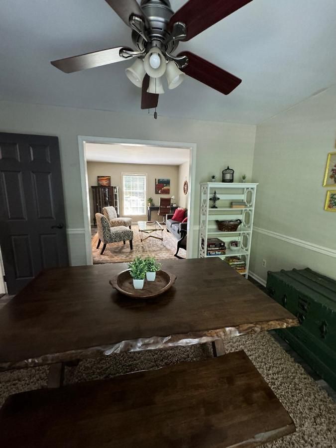 Holiday home 4 Bedroom South Getaway Min To Everything Charlotte