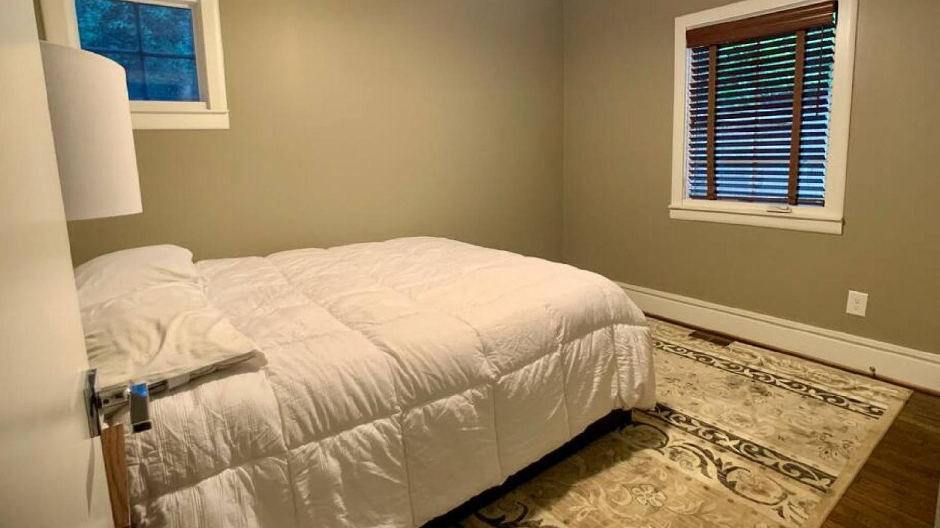 2 Bed With Updated Bath And Kitchen Holiday home Charlotte