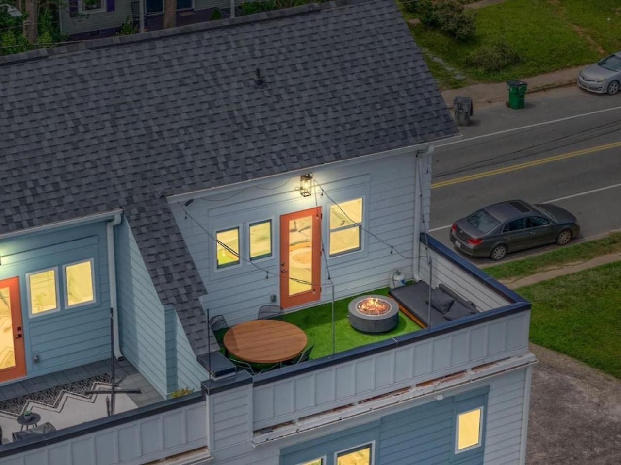 Holiday home Rooftop Retreat Heart Of Noda Light Rail Sauna *