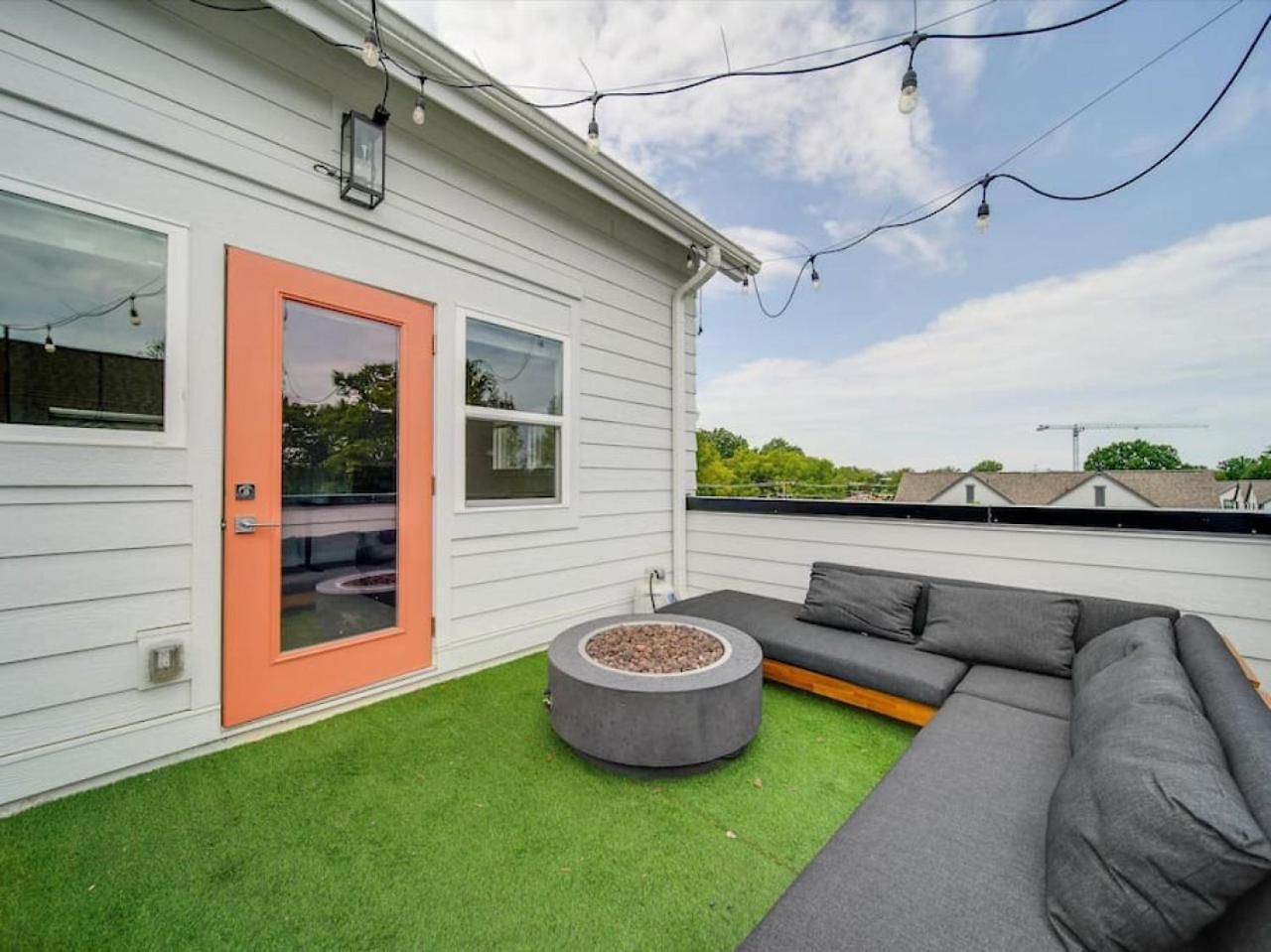 Rooftop Retreat Heart Of Noda Light Rail Sauna *