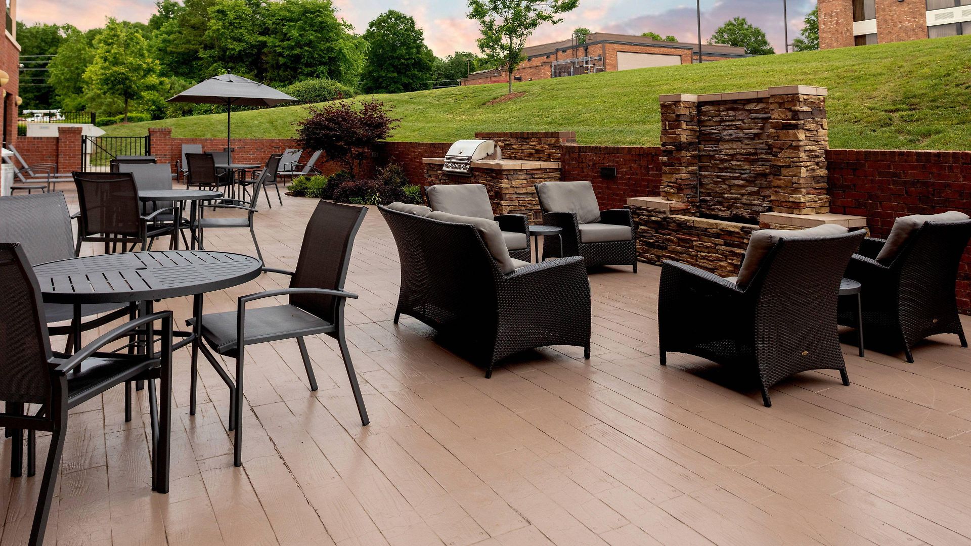 Hotel Fairfield & By Marriott Matthews 3*