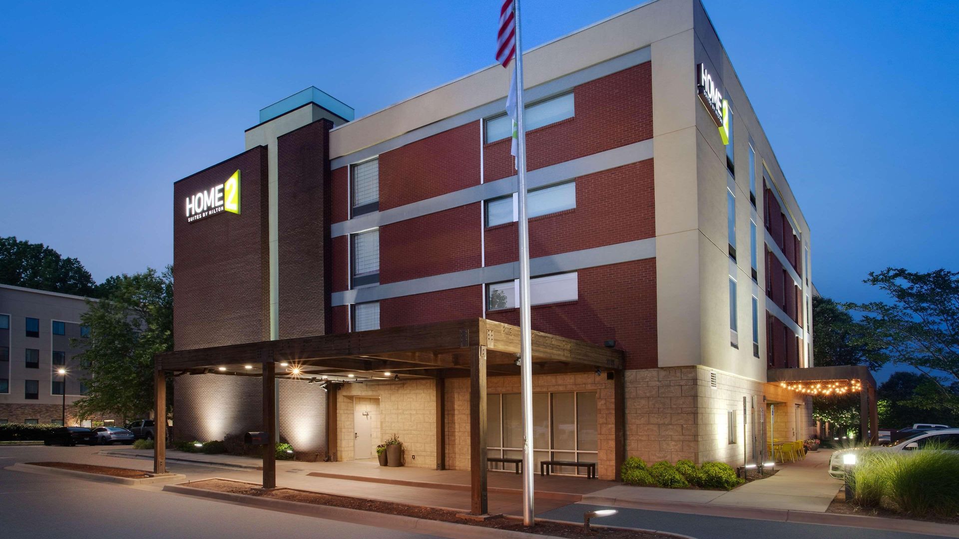Home2 I-77 South Hotel 3*