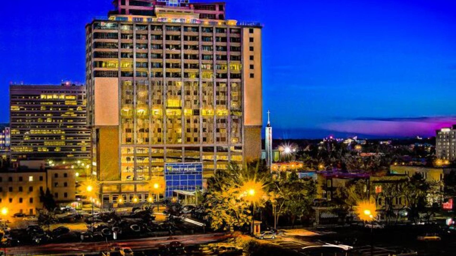 Hyatt Place Downtown Hotel 3*