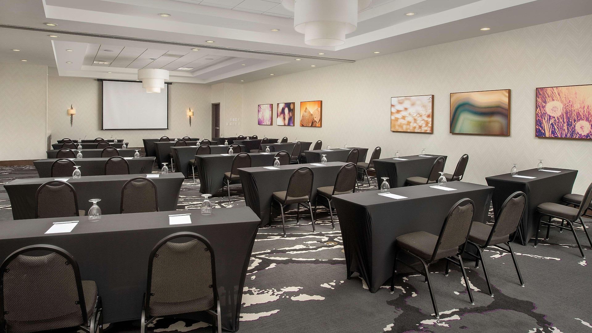 Hotel Hilton Garden Airport