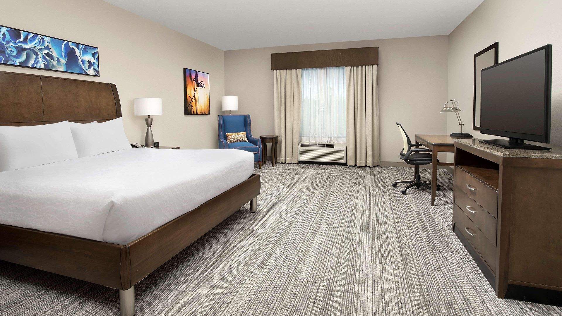 Hotel Hilton Garden Airport 3*