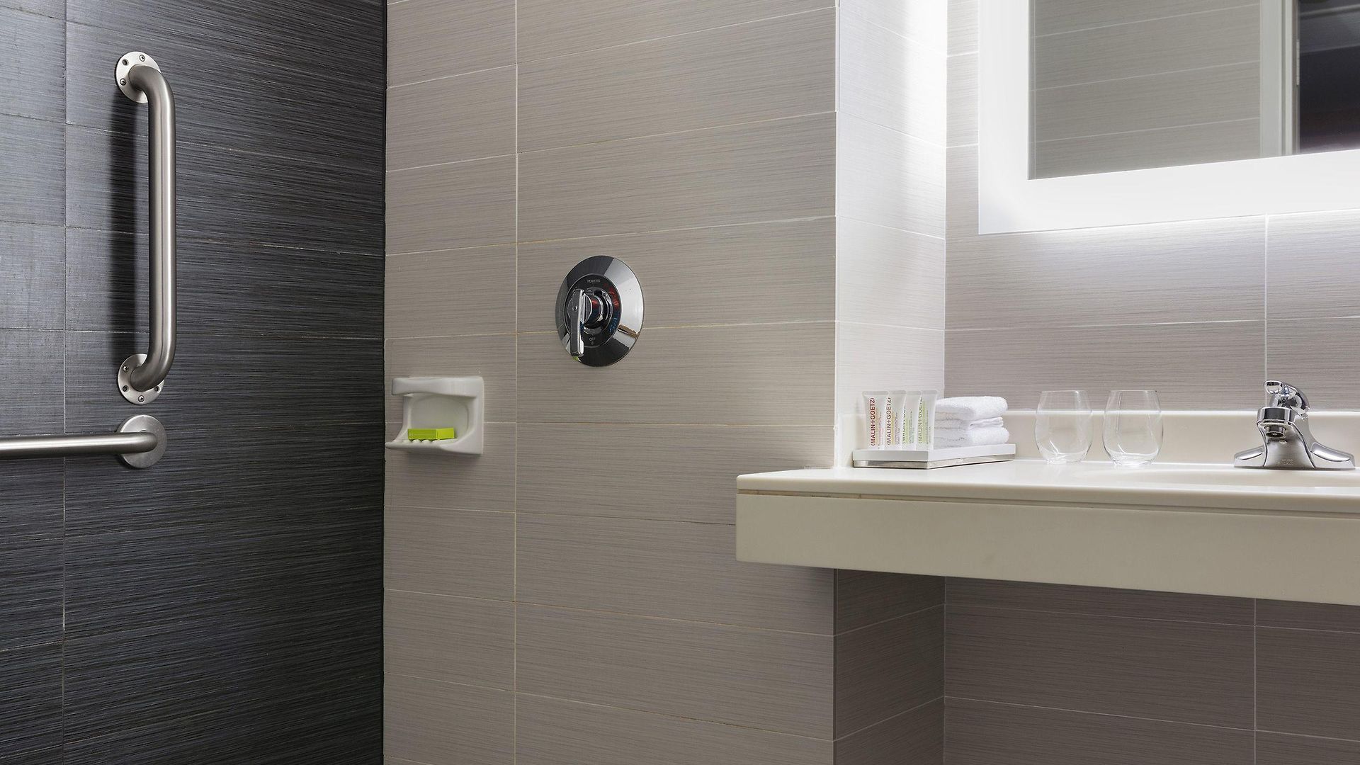 Le Meridien 4* Charlotte
