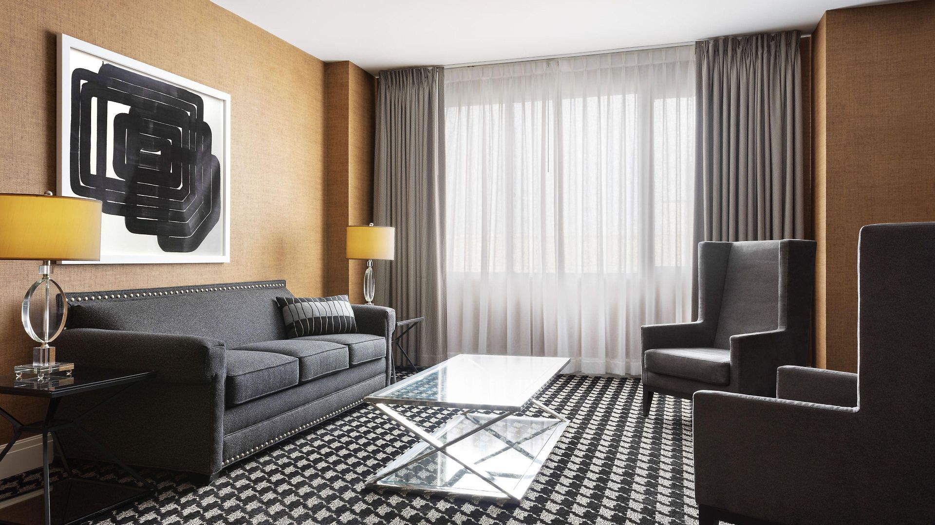 Le Meridien Hotel 4*
