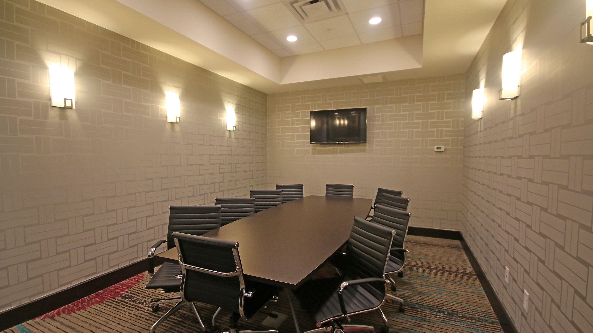 Hotel Express & North By Ihg 3*