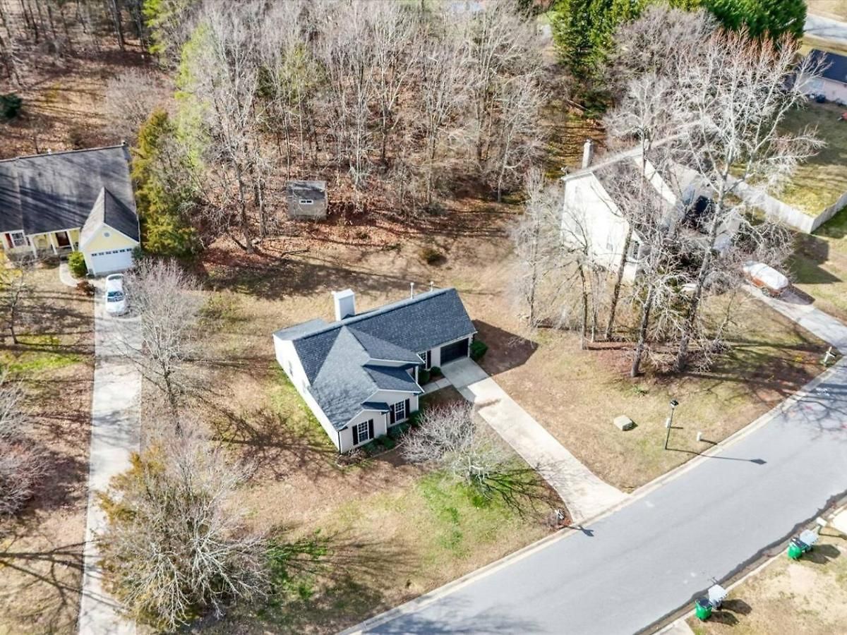 Fully Updated Cozy 3 Bedroom Ranch Escape -wwc- Airport Holiday home *