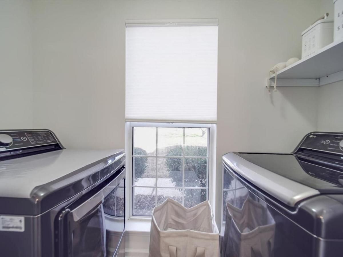 Fully Updated Cozy 3 Bedroom Ranch Escape -wwc- Airport Charlotte