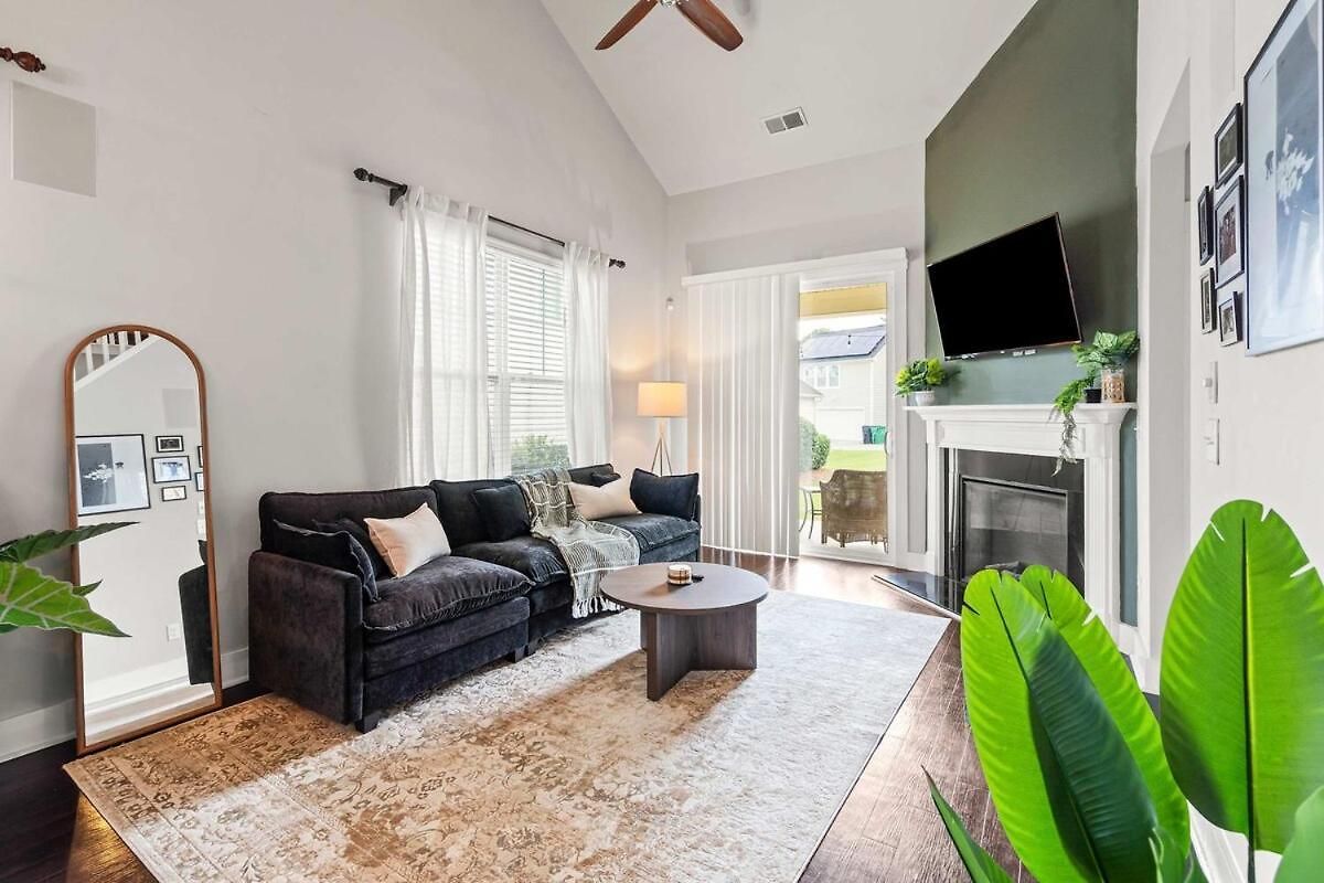 Modern Upscale Farmhouse- In Uptown Clt! Charlotte