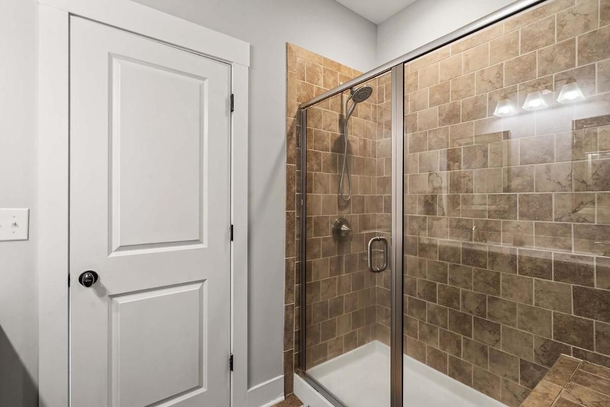 Apartment Modern Upscale Farmhouse- In Uptown Clt! *