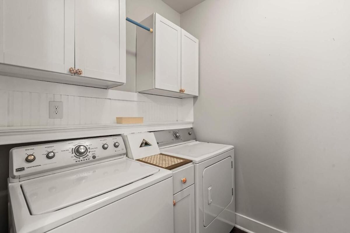 Apartment Modern Upscale Farmhouse- In Uptown Clt! *