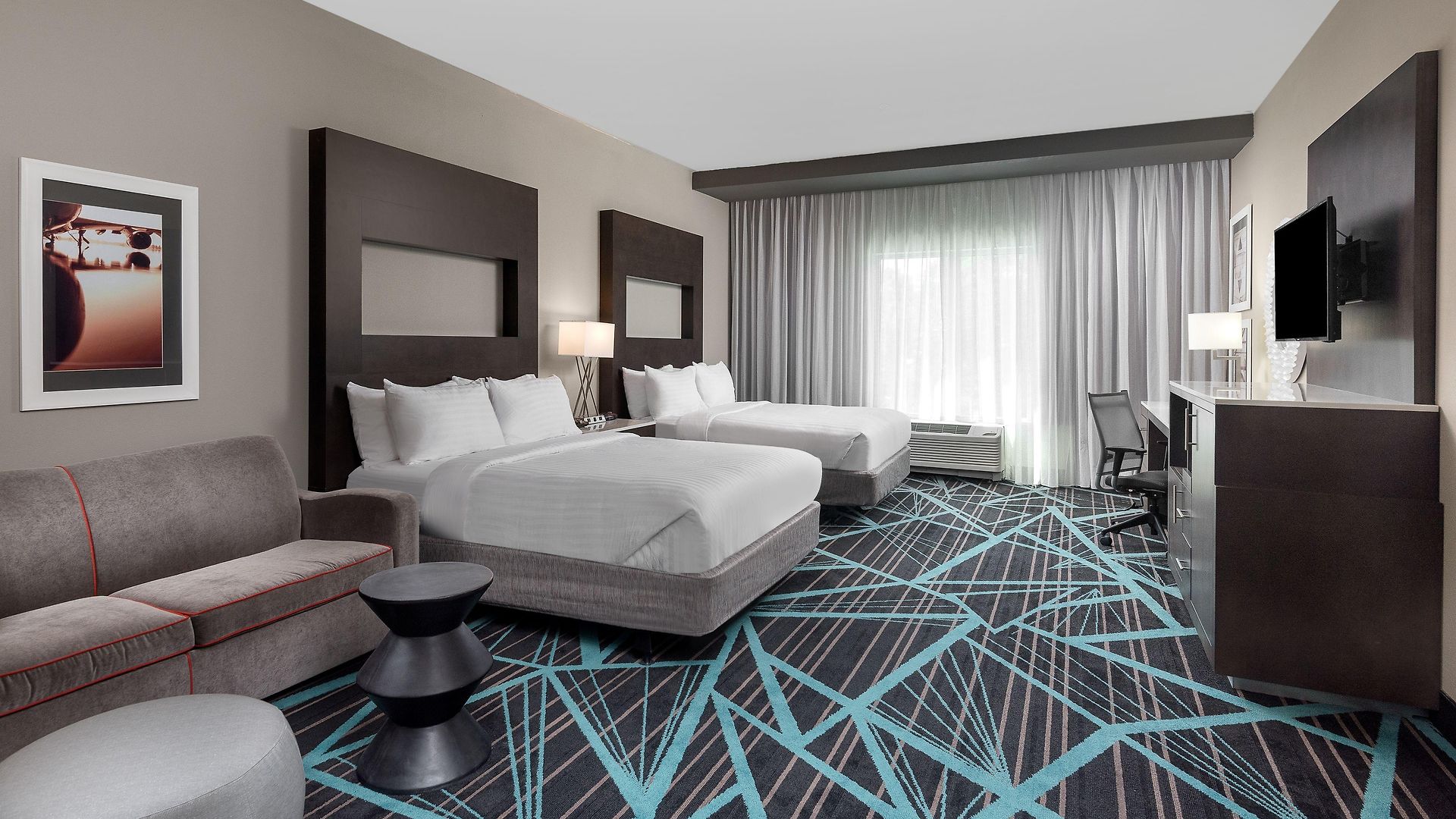Hotel Express & - Airport By Ihg