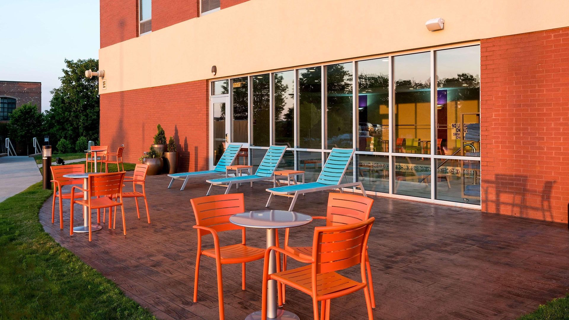 Hotel Home2 By Hilton Research Park 3*