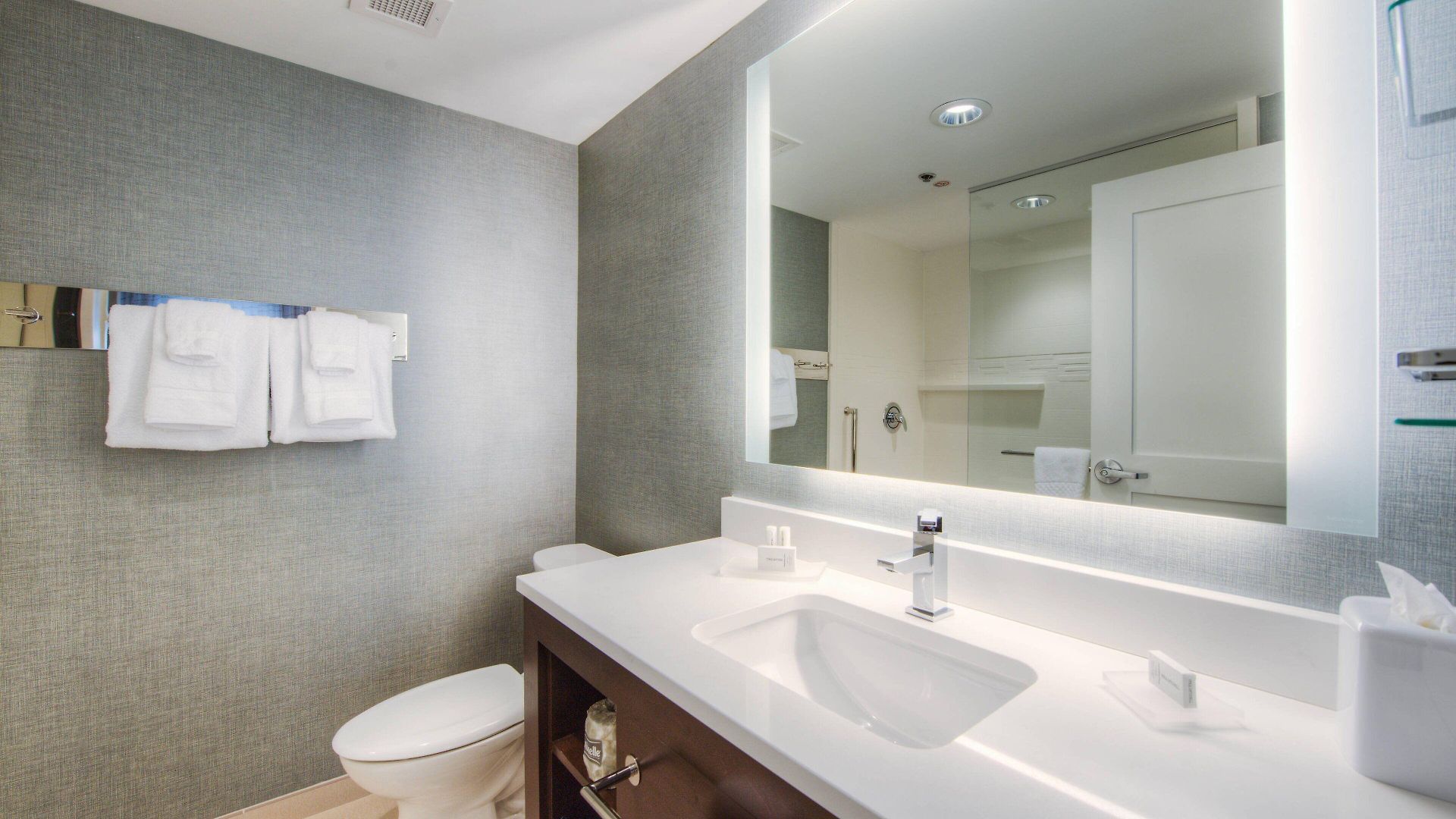 Hotel By Marriott Airport Charlotte