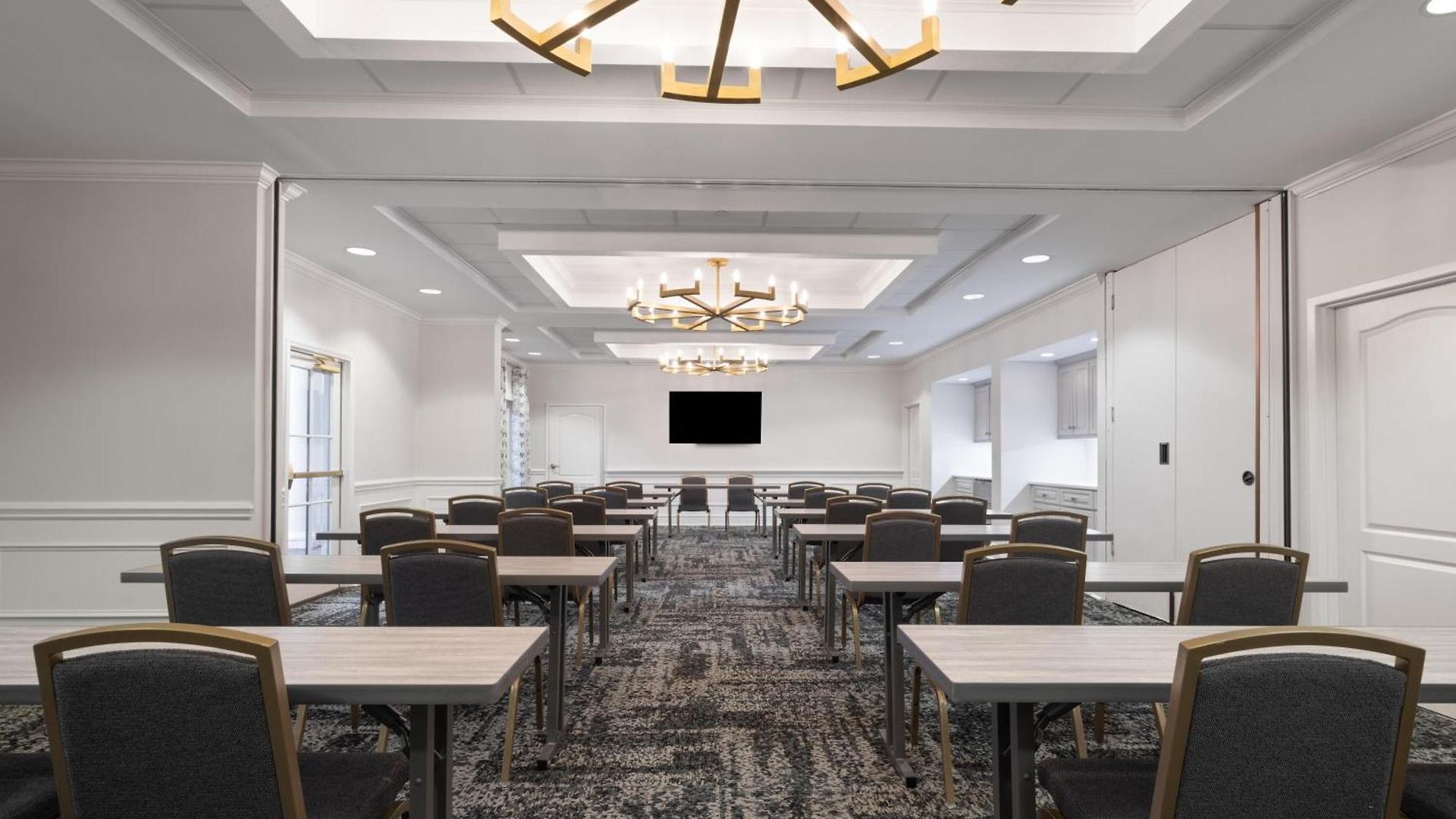 Hampton & South Park At Phillips Place Hotel Charlotte