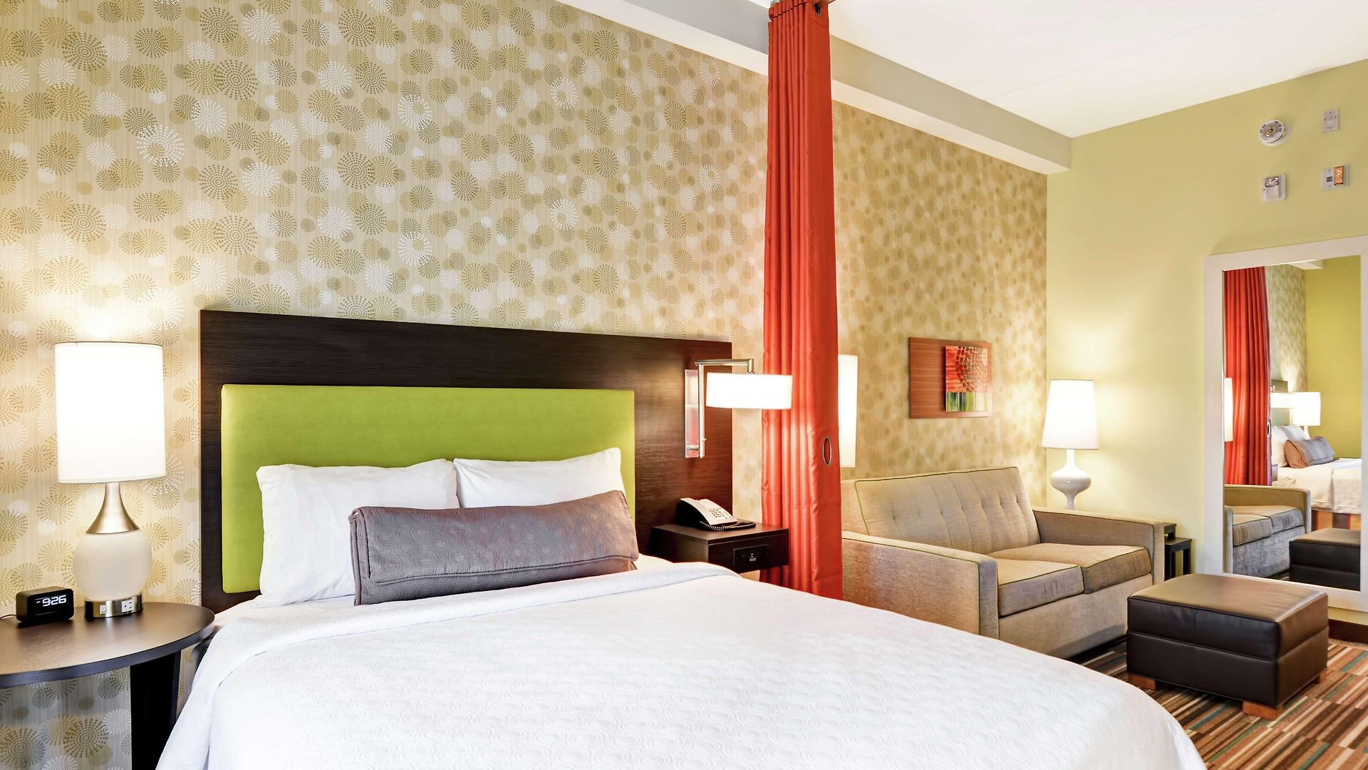 Hotel Home2 By Hilton Airport