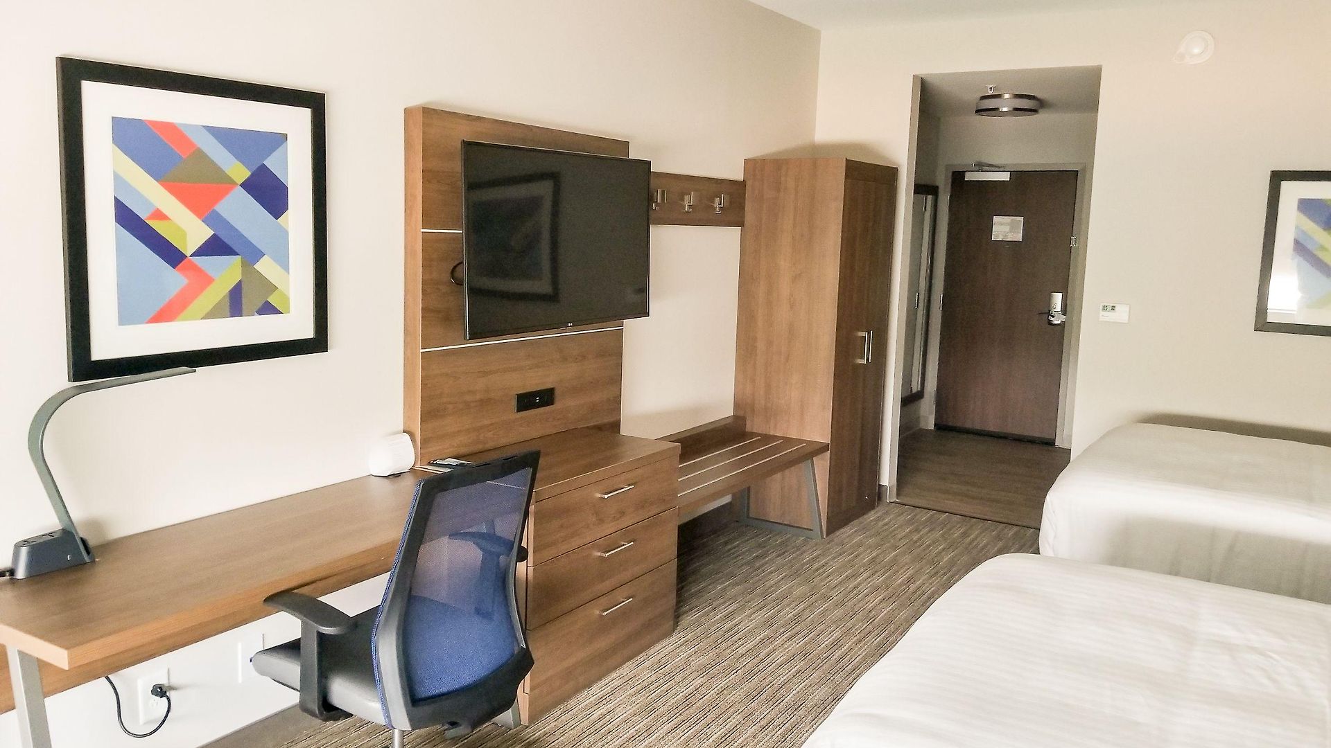 Express & - Ne - Area By Ihg Hotel Charlotte