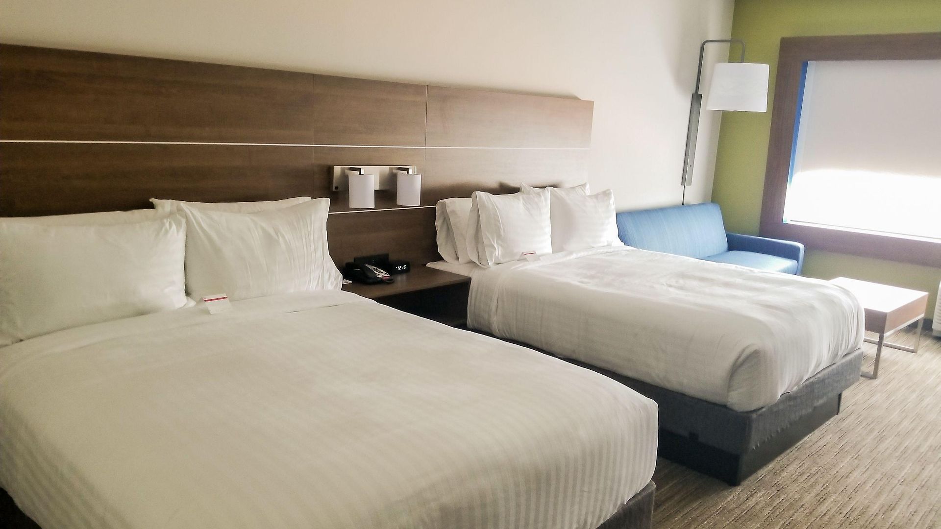 Express & - Ne - Area By Ihg