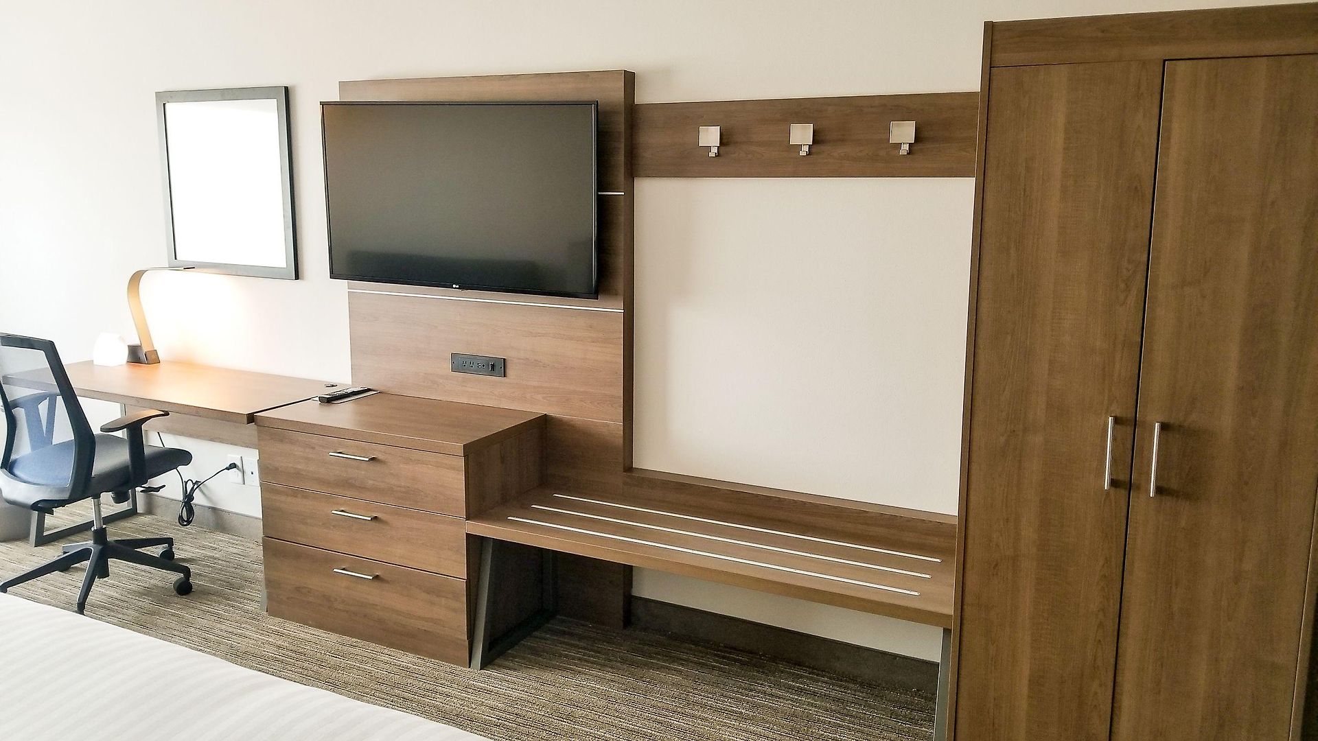 Express & - Ne - Area By Ihg 3* Charlotte