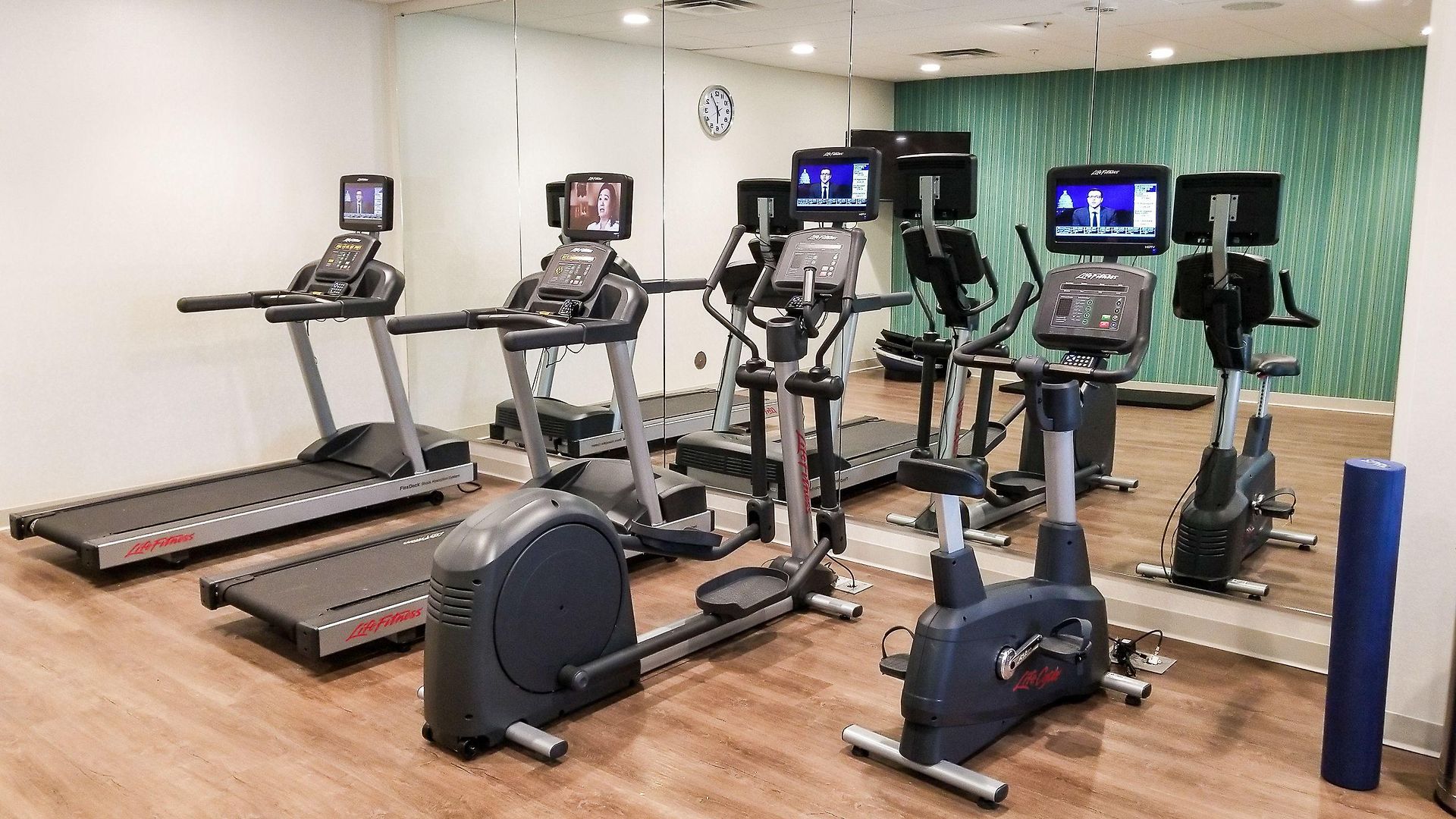 Express & - Ne - Area By Ihg Charlotte