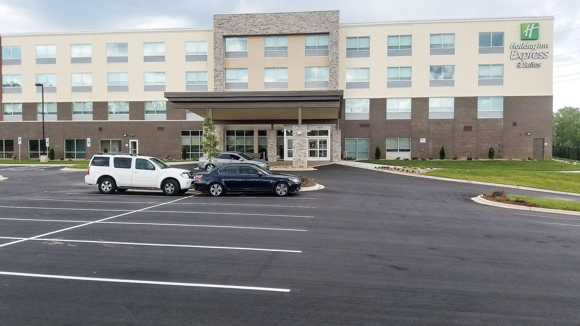 Hotel Express & - Ne - Area By Ihg 3*