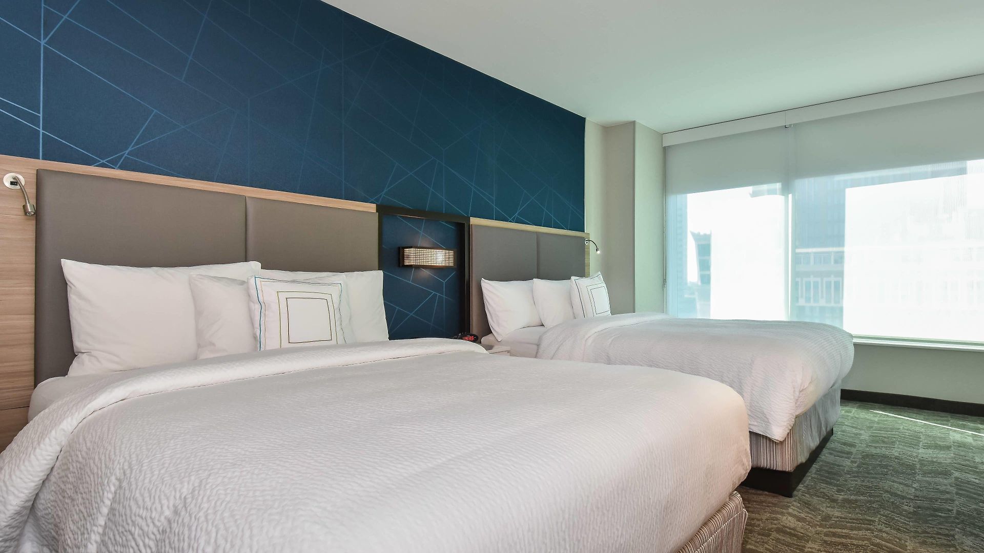 Springhill By Marriott Center Hotel 3*
