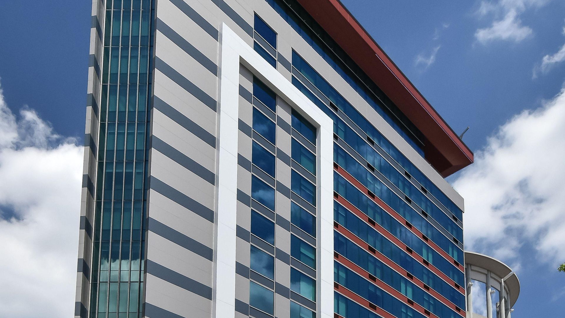 Springhill By Marriott Center Hotel