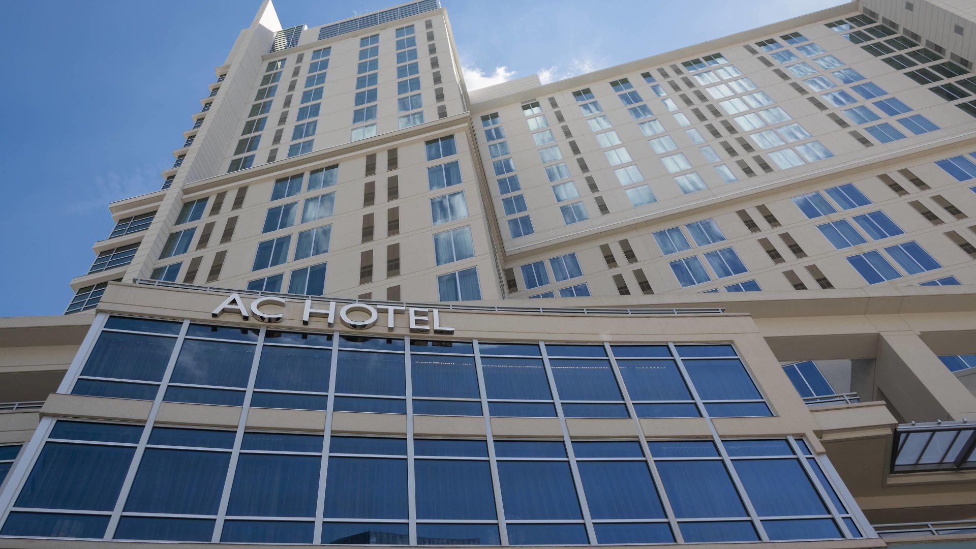 Hotel Ac By Marriott Center