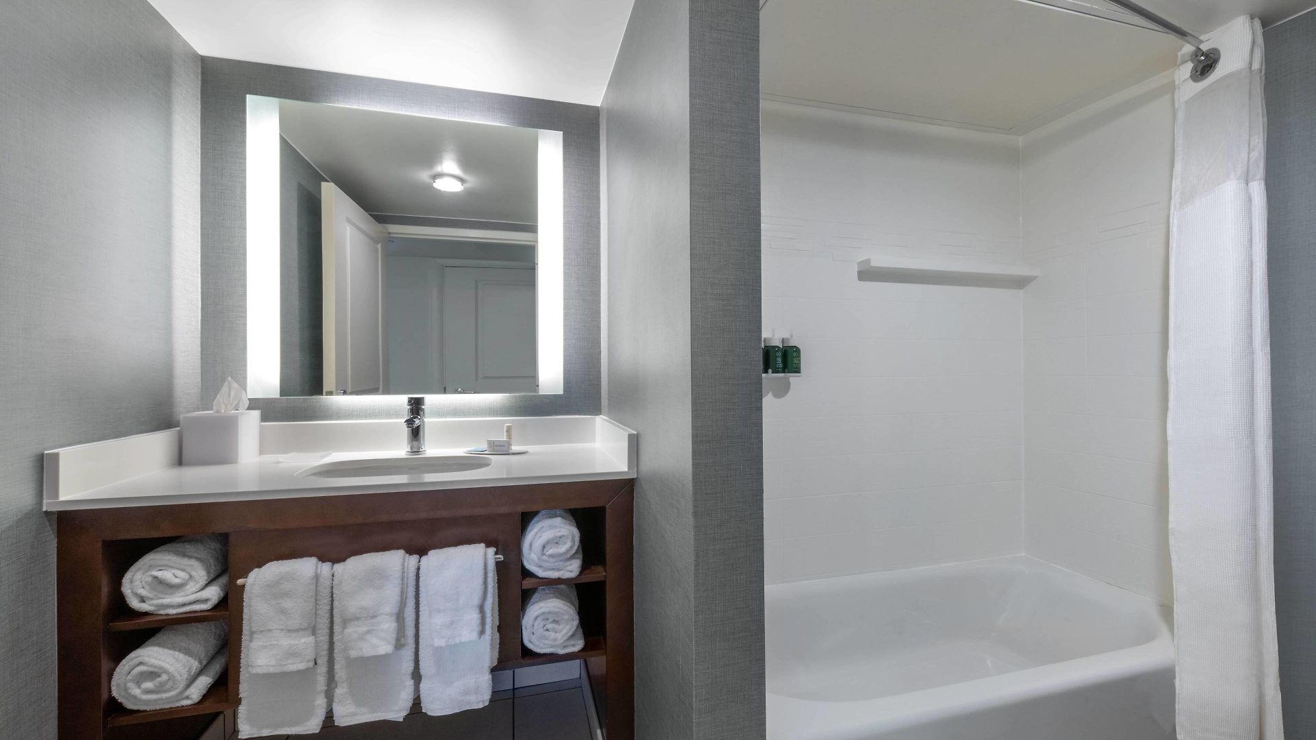 Hotel By Marriott Center Charlotte