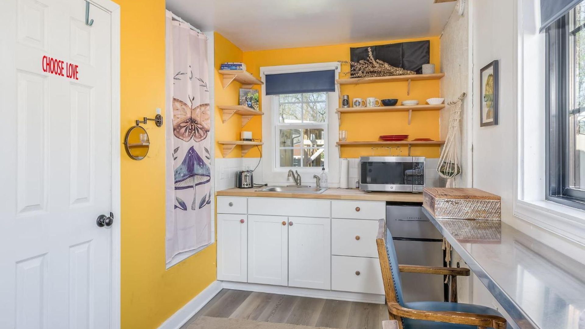 Adorable Solo-traveler Retreat Apartment *