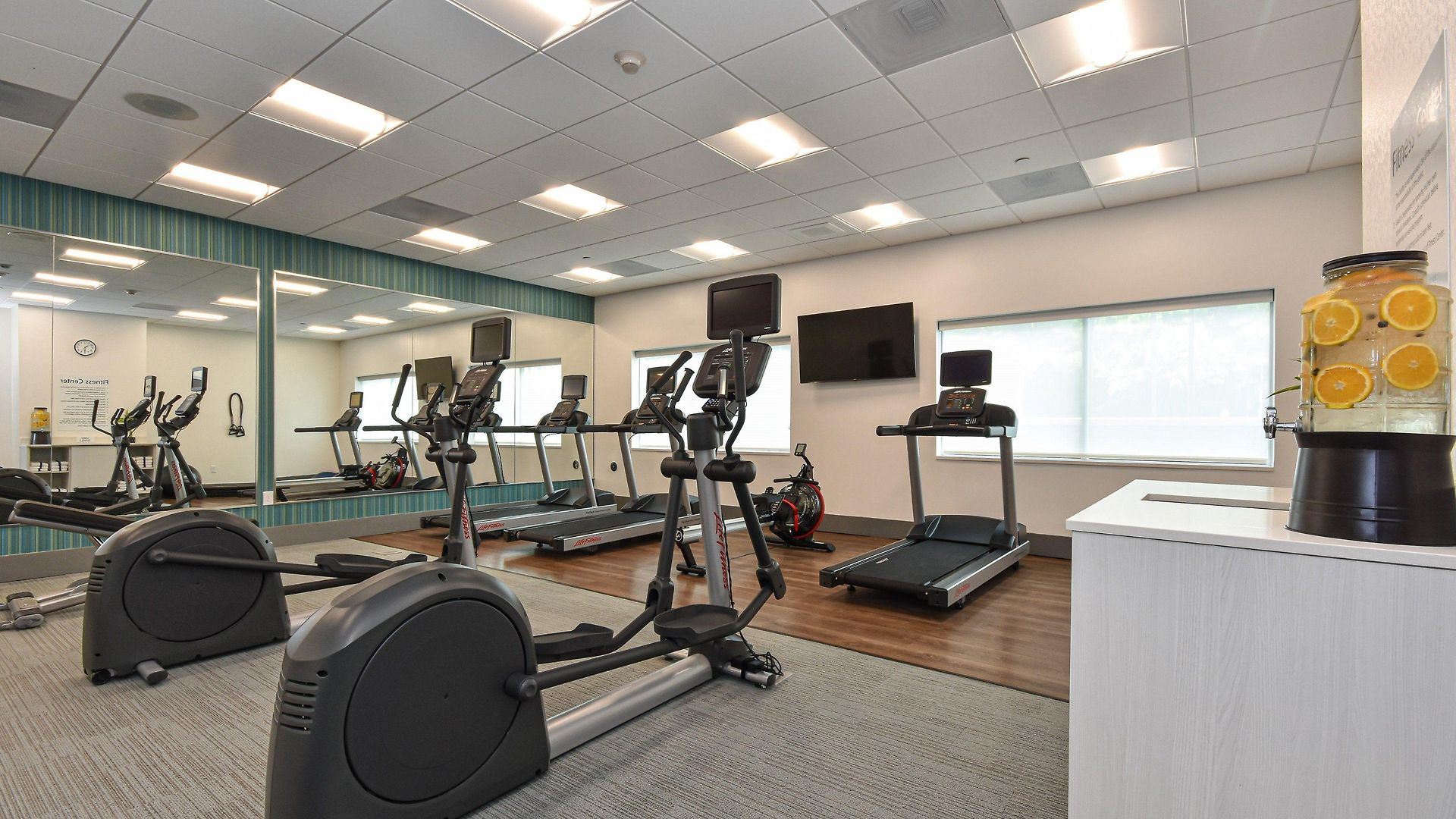Express & - Ballantyne By Ihg