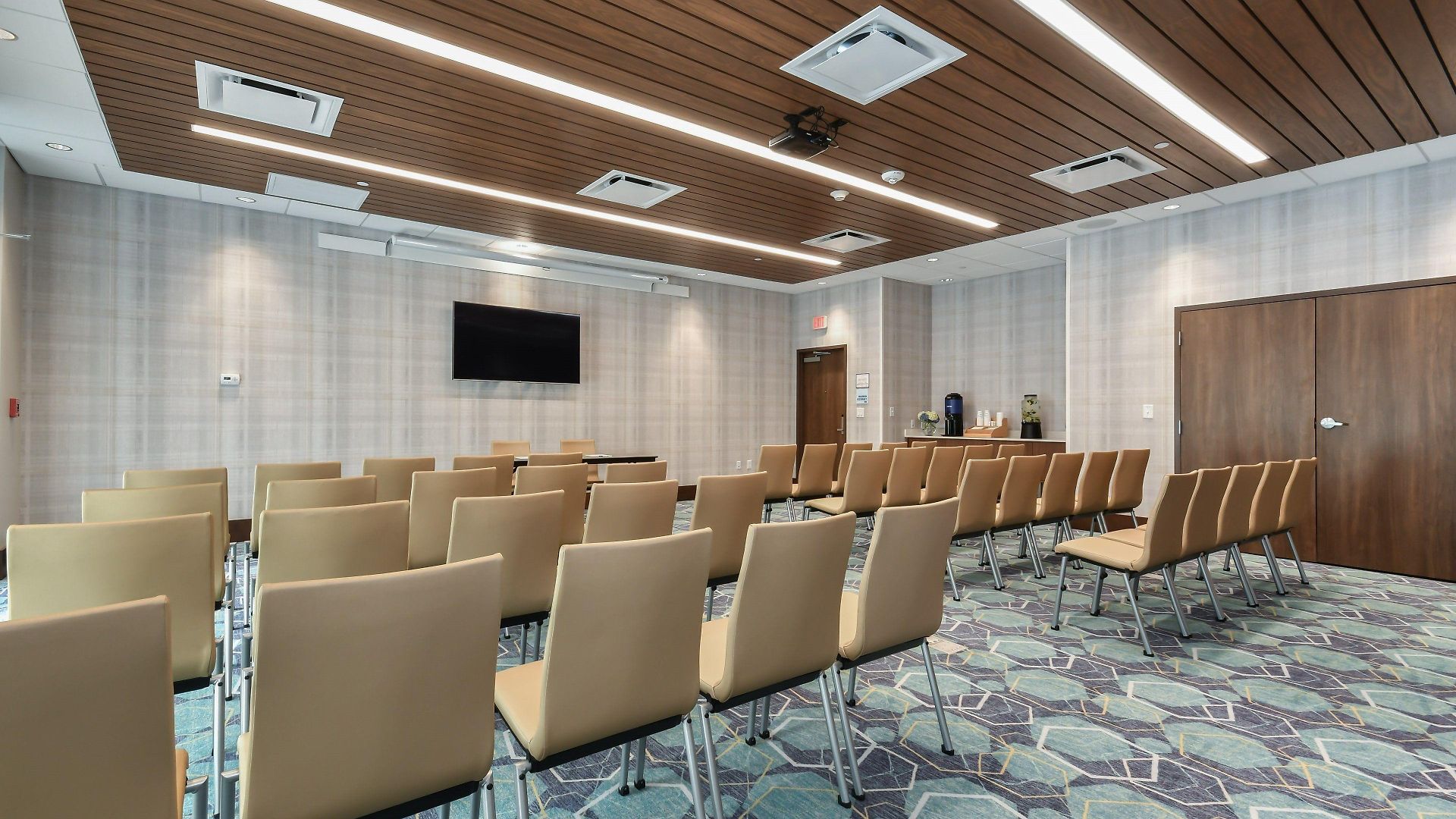 Hotel Express & - Ballantyne By Ihg