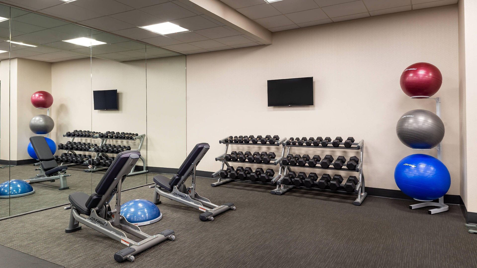 Courtyard By Marriott Northlake