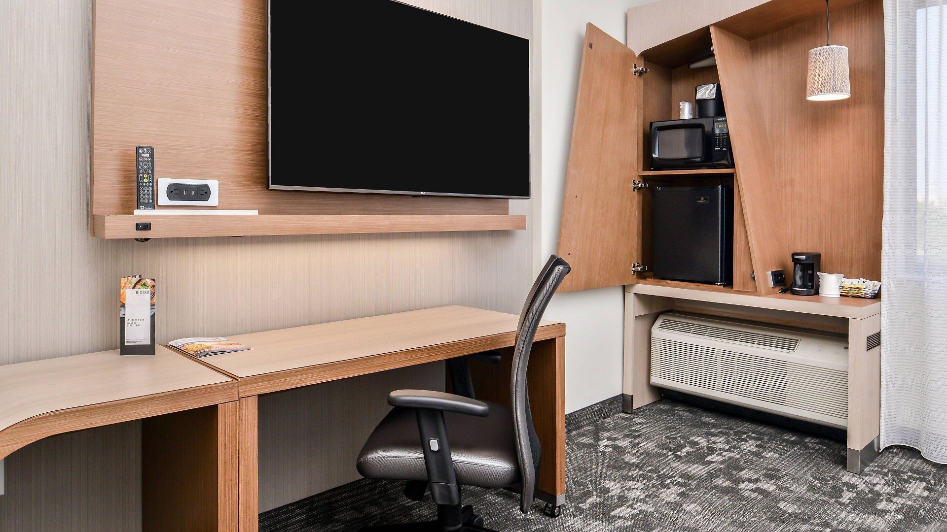 Courtyard By Marriott Northlake 2*
