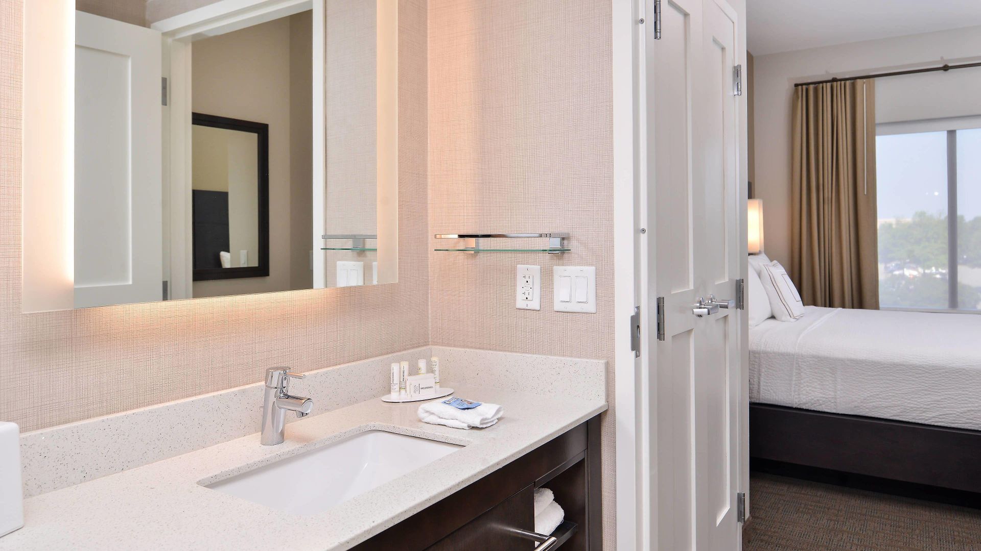 By Marriott Northlake Charlotte