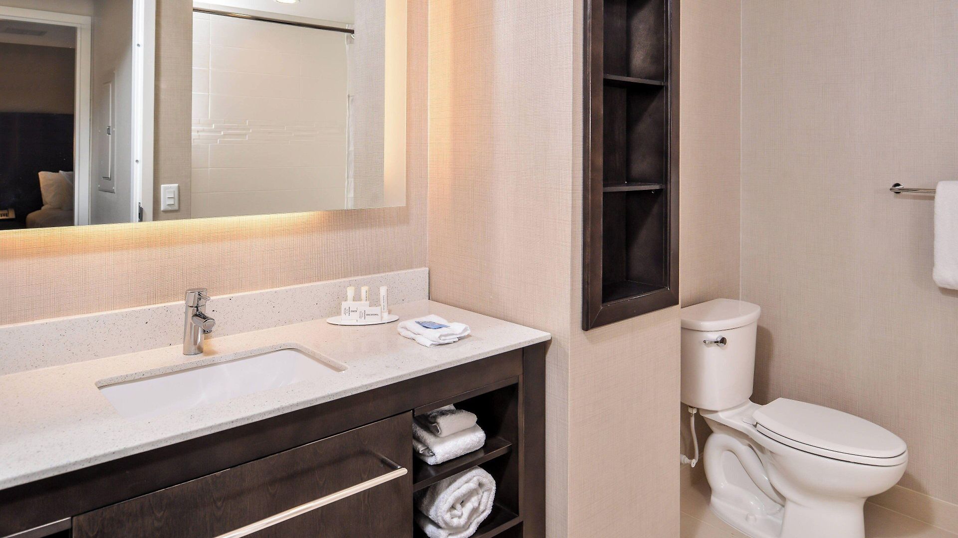 By Marriott Northlake Charlotte