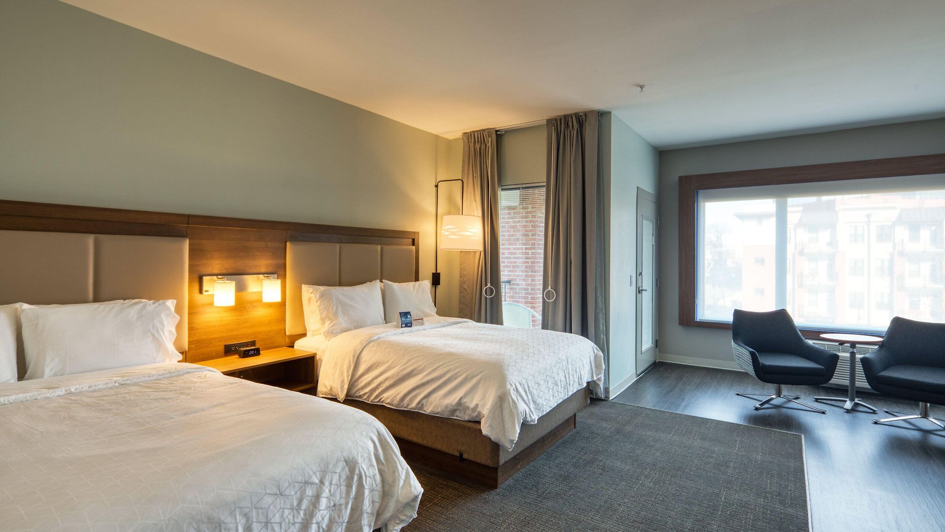 Express & - - South End By Ihg