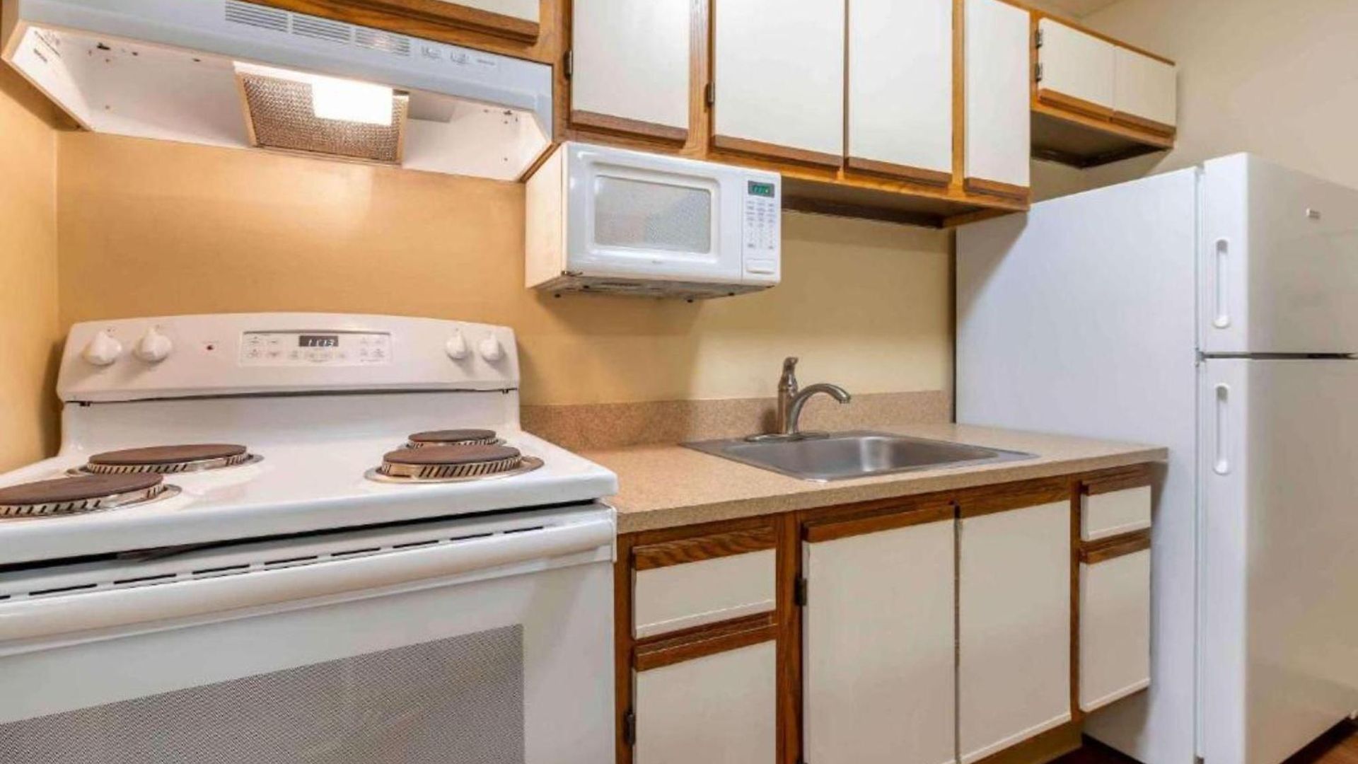 6 Charlotte, Nc - Tyvola Rd Executive Park 2* Charlotte