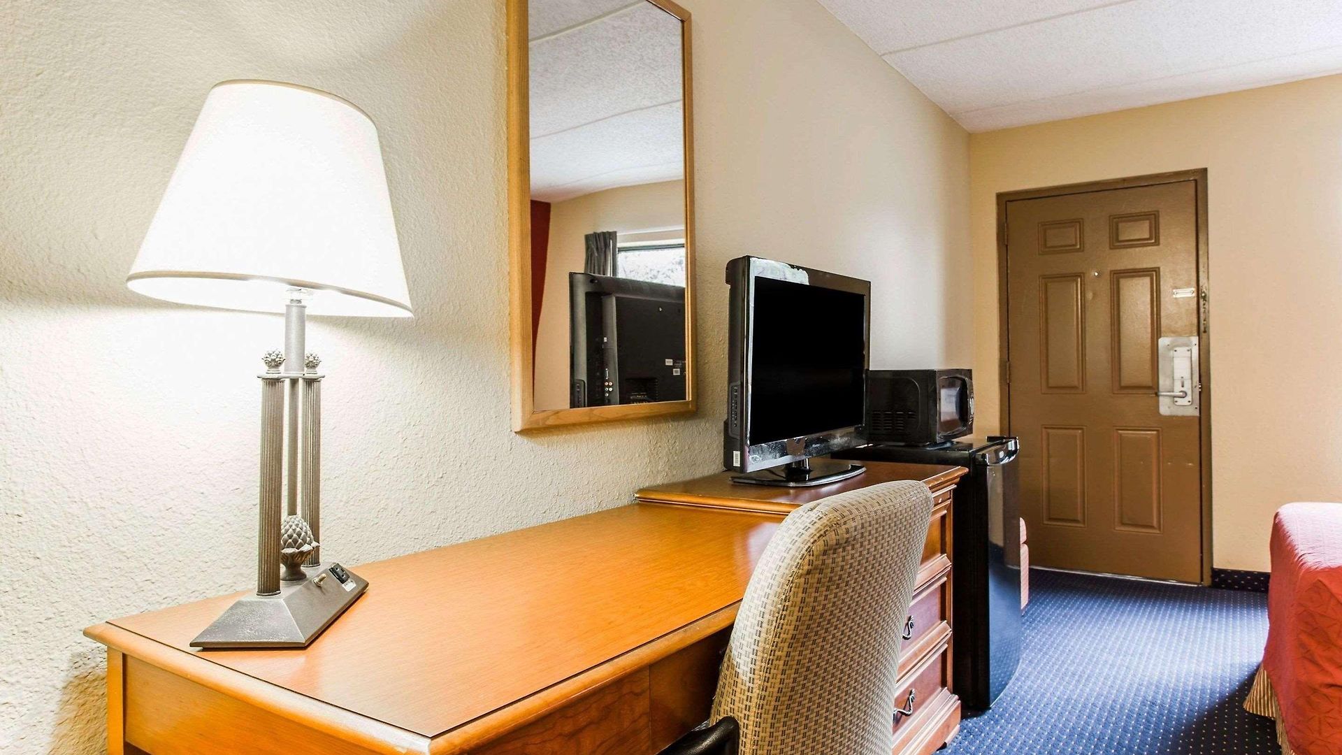 Rodeway North End Inn 2*