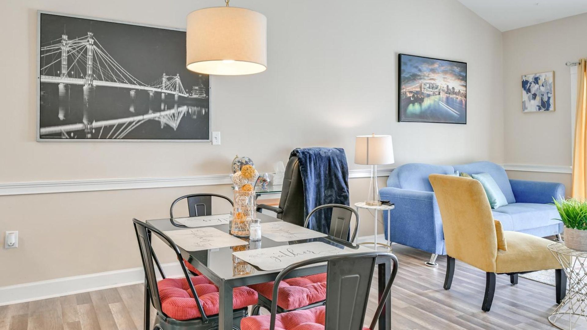 Charming W/ Balcony, 1 Mi To Unc Charlotte!