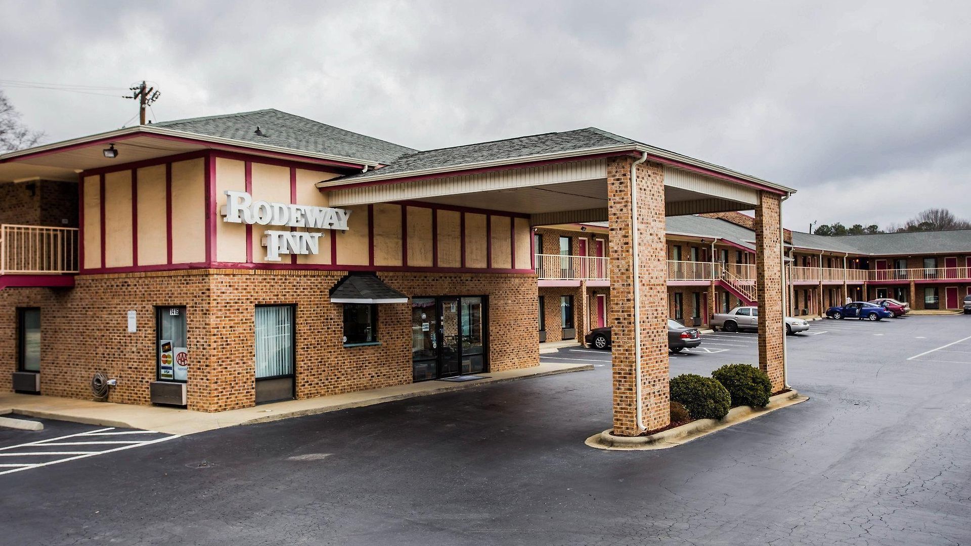 Hotel Rodeway Area 2*