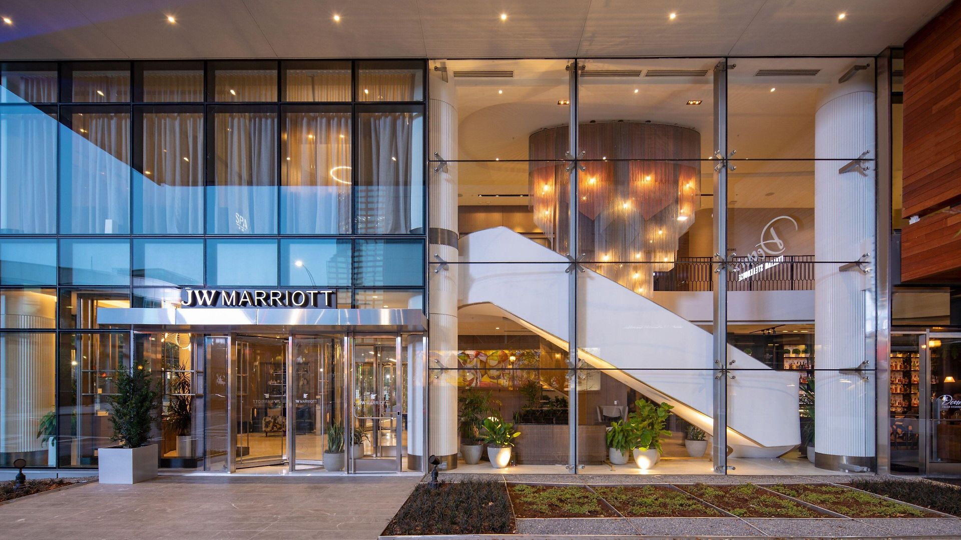 Jw Marriott Hotel 5*