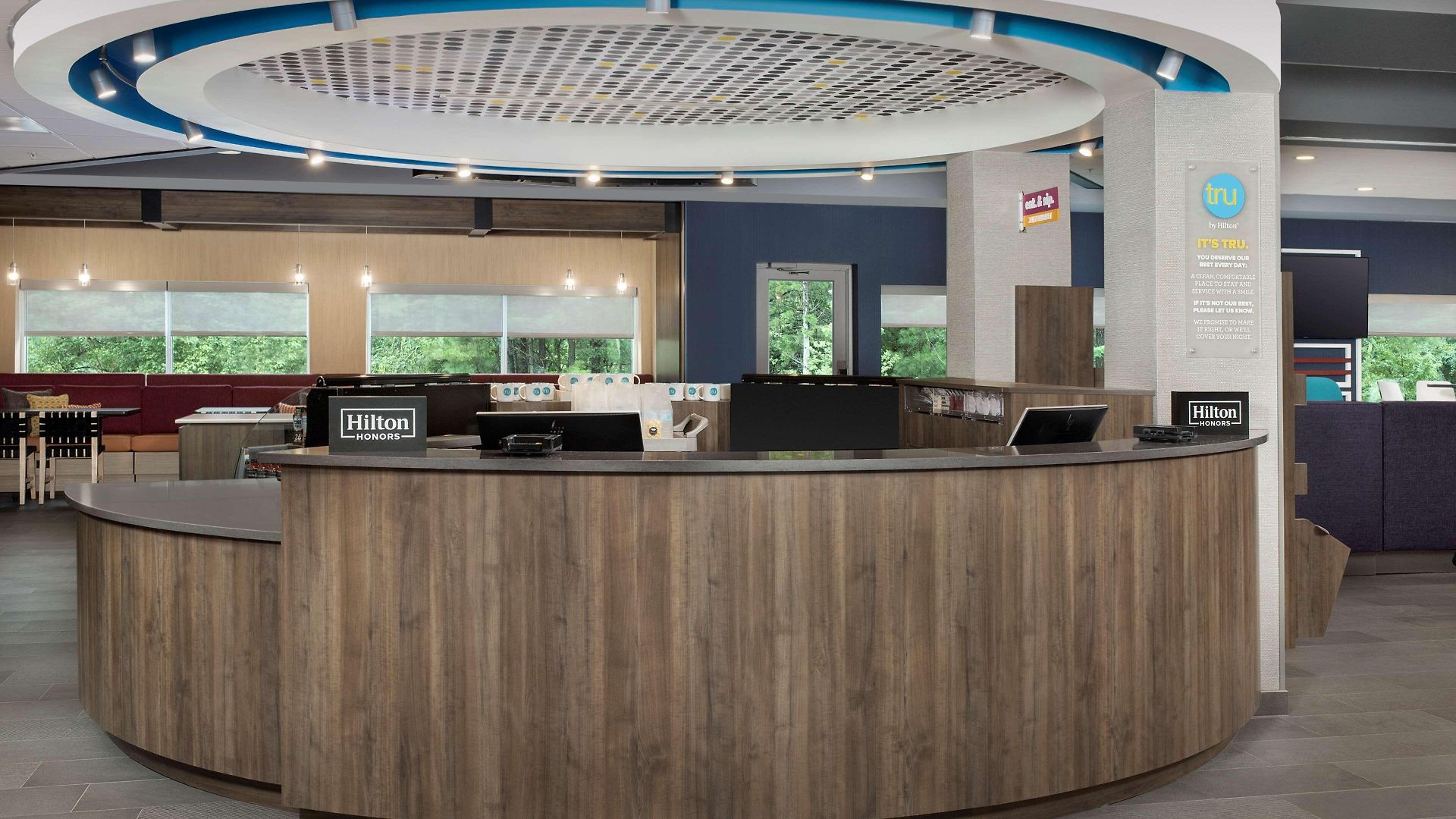 Hotel Tru By Hilton Airport Pointe 3*