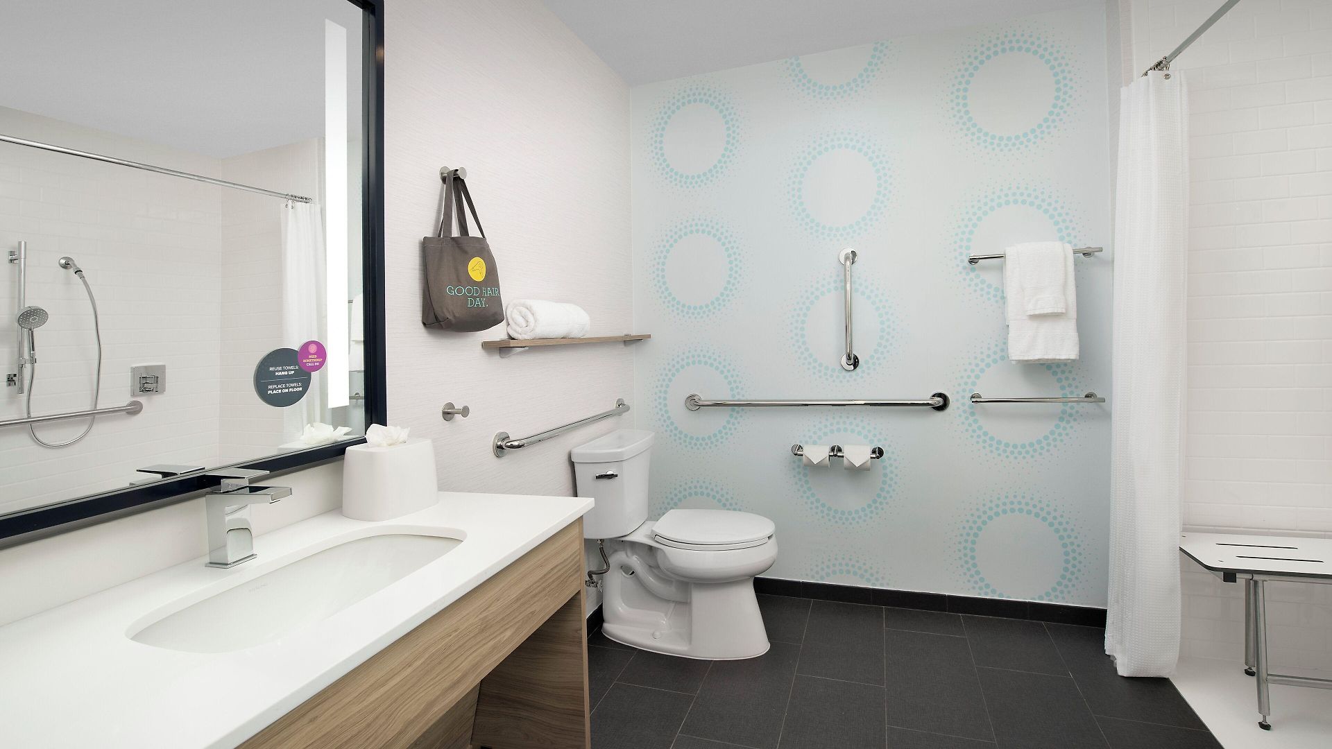 Tru By Hilton Airport Pointe Hotel 3*