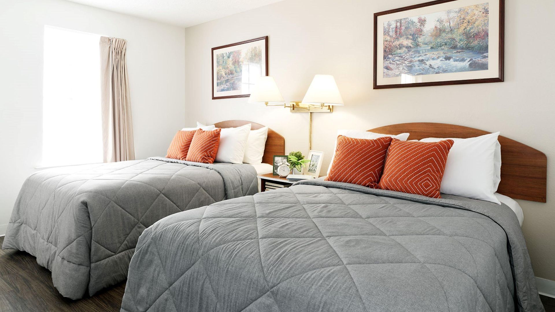 Intown Extended Nc - Airport Hotel