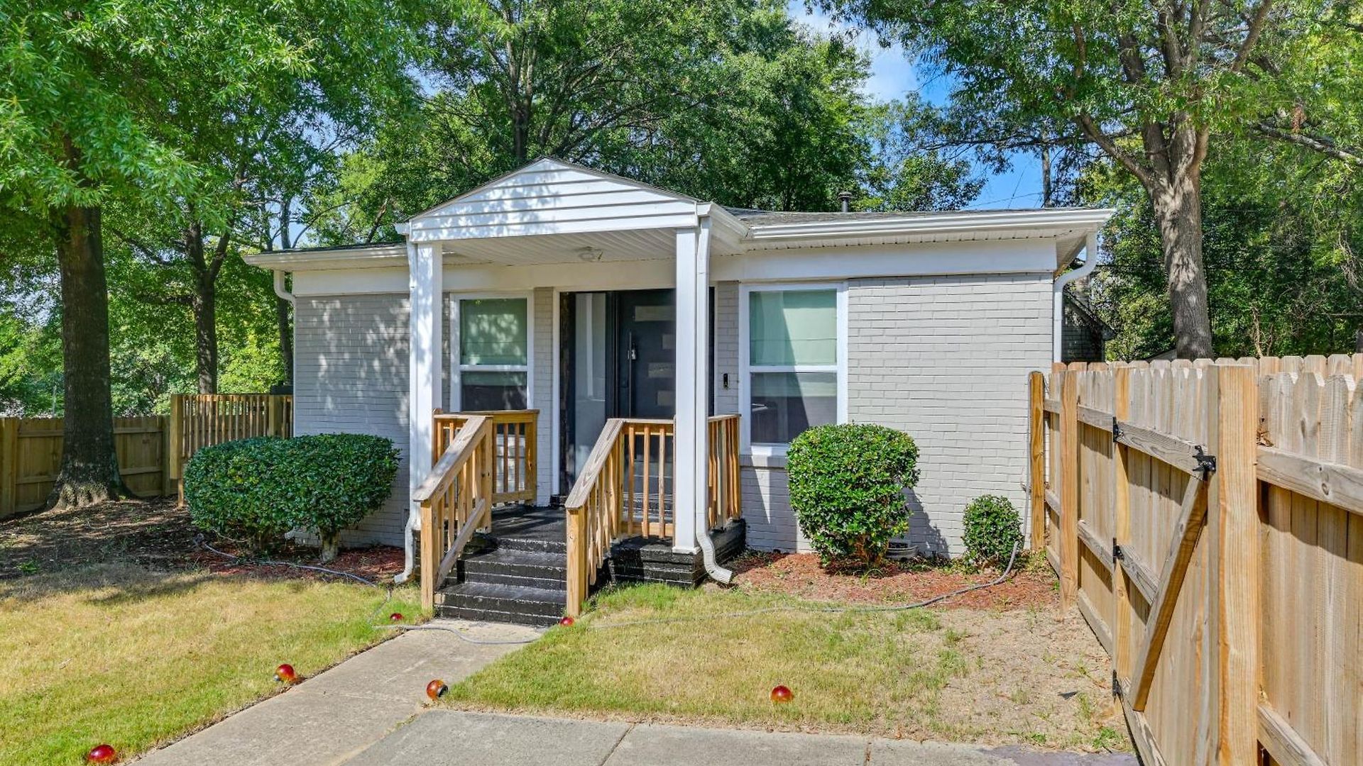 Holiday home Gem W/ Deck & Community Amenities Charlotte