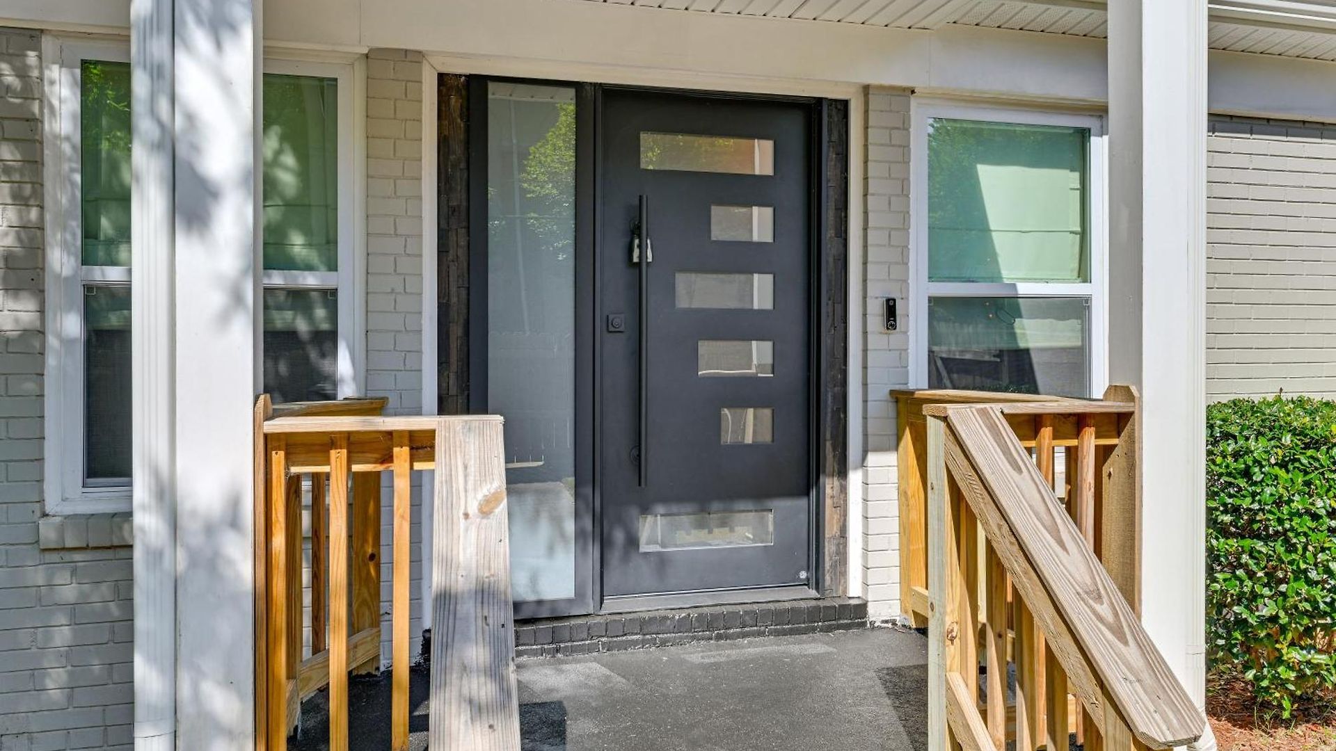 Gem W/ Deck & Community Amenities * Charlotte