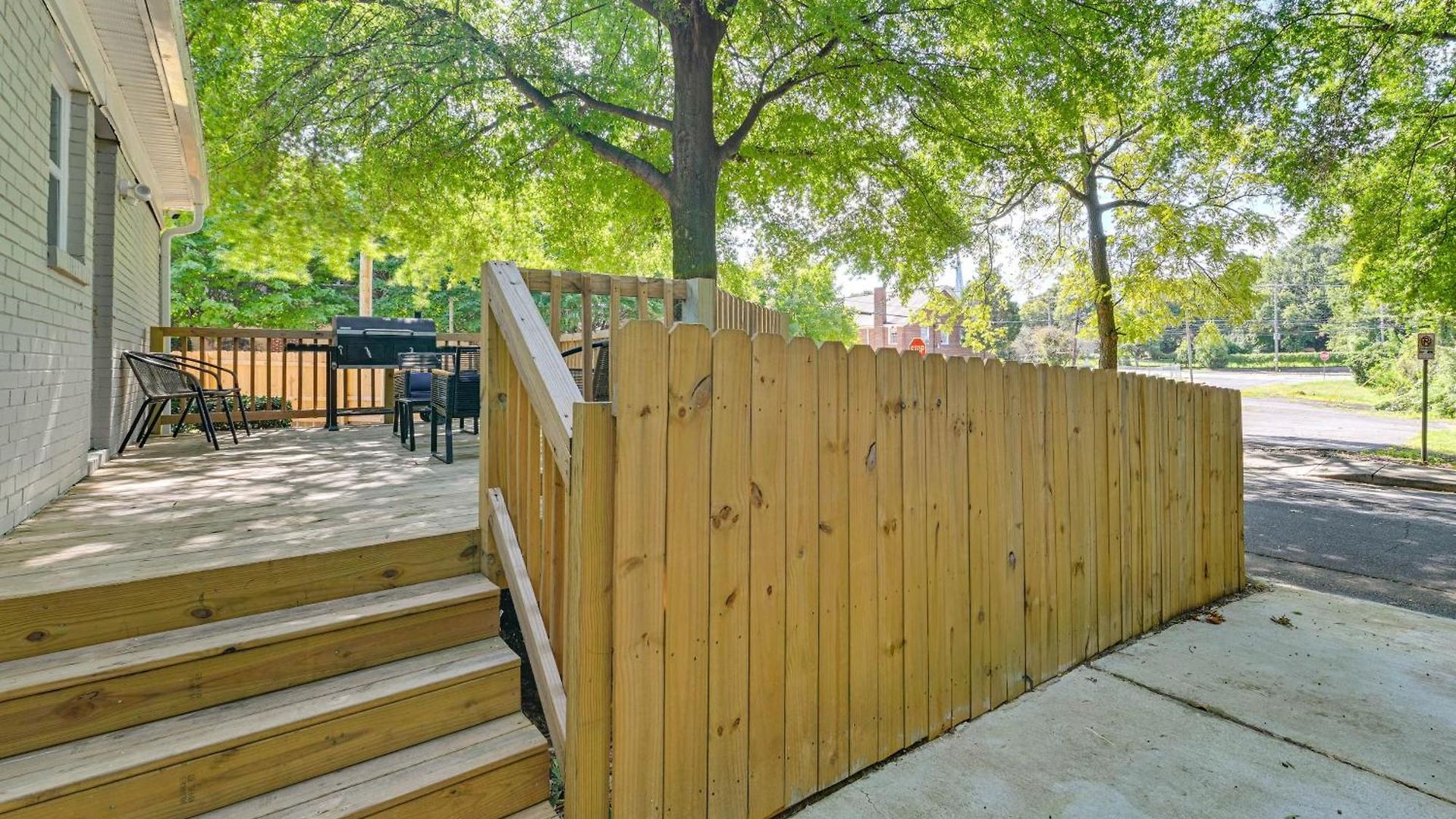 Gem W/ Deck & Community Amenities Holiday home Charlotte